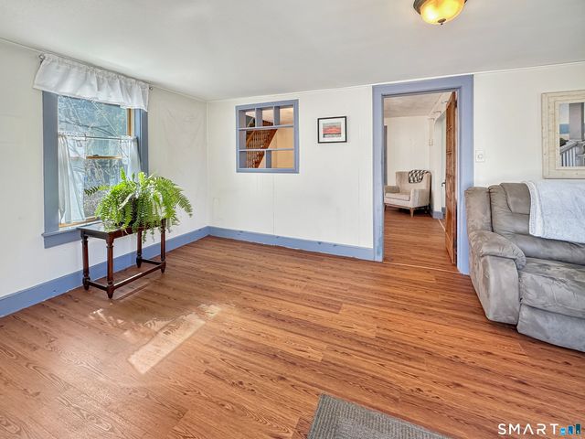 6 John Avenue, Waterford, CT 06375