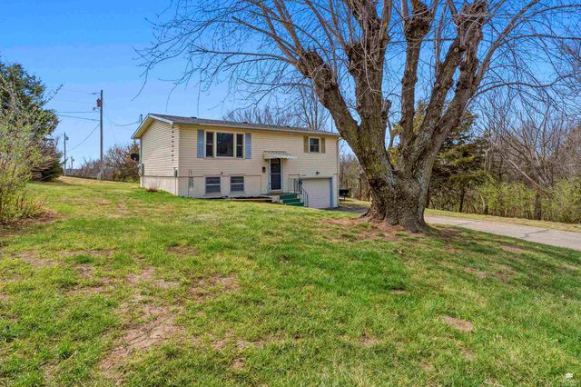 2009 W 17th Street, Junction City, KS 66441