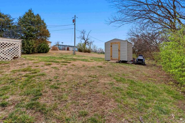 2009 W 17th Street, Junction City, KS 66441