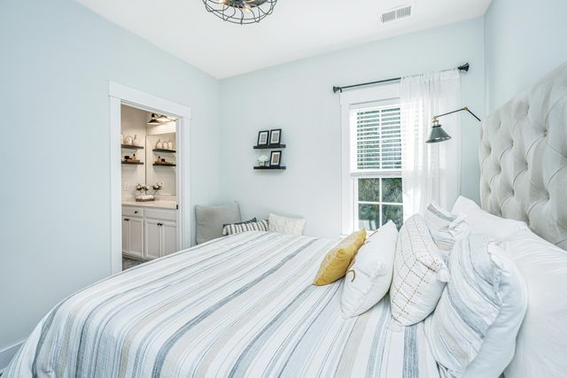 2008 Fleming Woods Road, Charleston, SC 29412