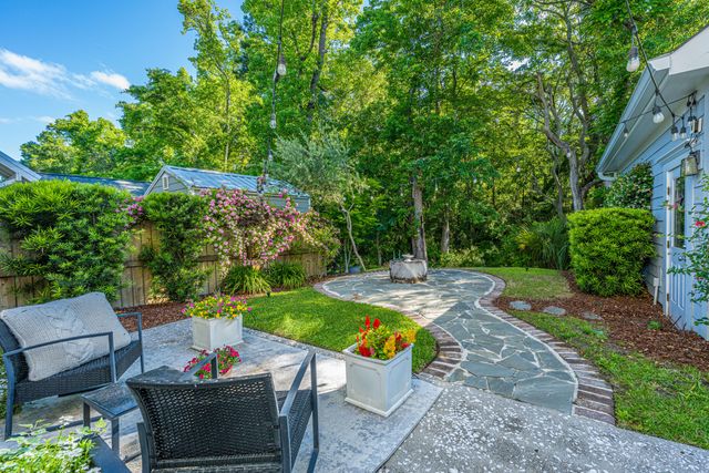 2008 Fleming Woods Road, Charleston, SC 29412