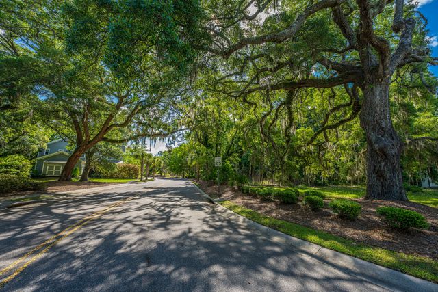 2008 Fleming Woods Road, Charleston, SC 29412