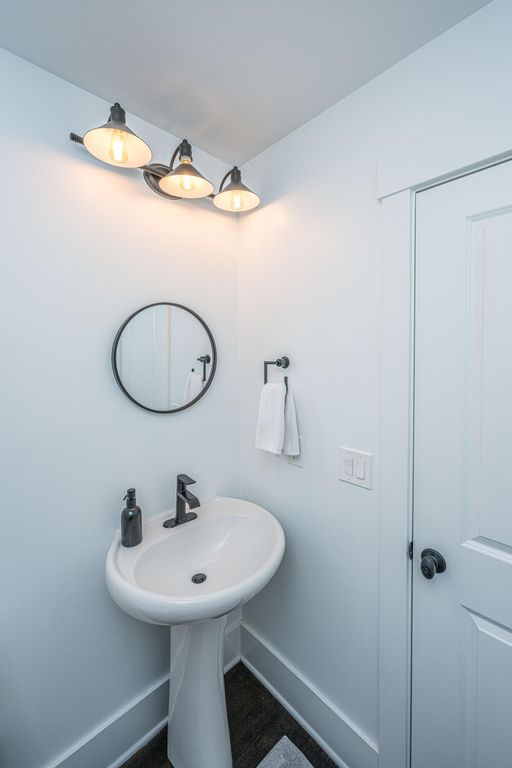 Image 26 of property listing at 2008 Fleming Woods Road, Charleston, SC 29412