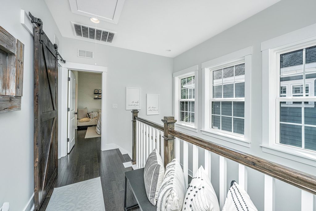 Image 28 of property listing at 2008 Fleming Woods Road, Charleston, SC 29412