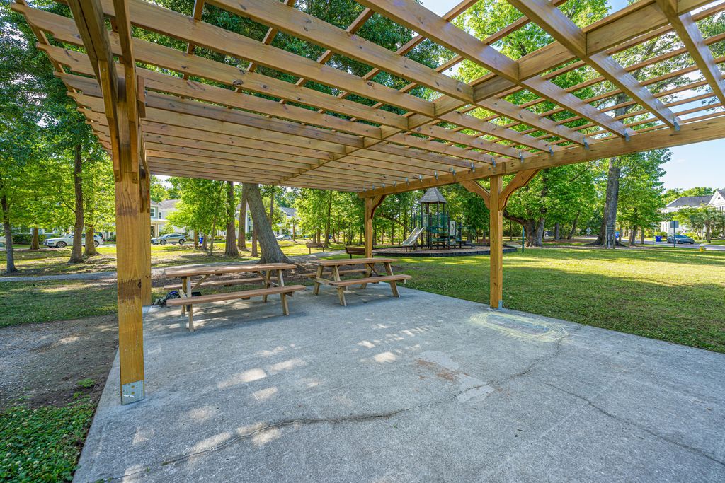 Image 69 of property listing at 2008 Fleming Woods Road, Charleston, SC 29412