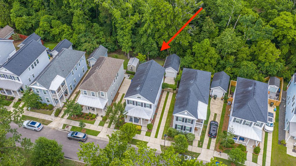 Image 70 of property listing at 2008 Fleming Woods Road, Charleston, SC 29412