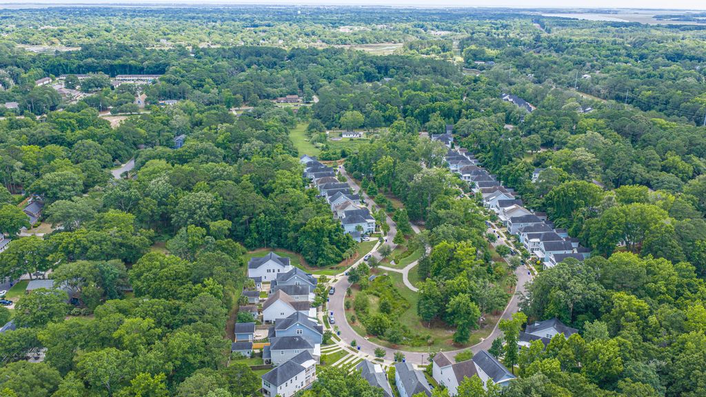 Image 74 of property listing at 2008 Fleming Woods Road, Charleston, SC 29412