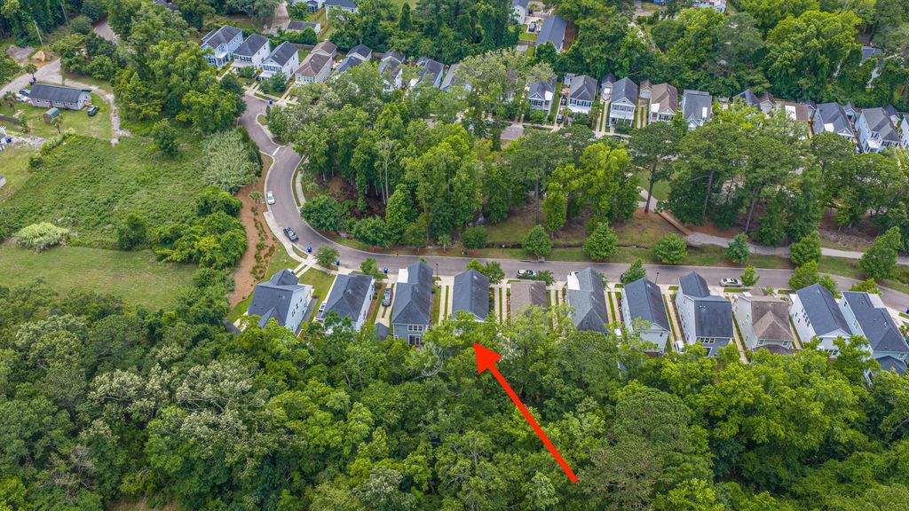 Image 75 of property listing at 2008 Fleming Woods Road, Charleston, SC 29412
