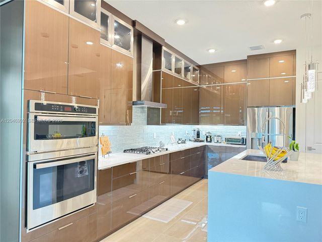 5444 SW Saint Armands Way, Westlake, FL 33470