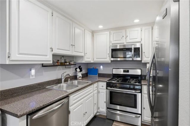 1346 E Hillcrest 40, Thousand Oaks, CA 91362