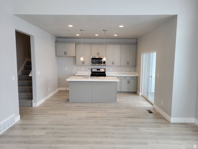 9787 N AARON AVE, Eagle Mountain, UT 84005