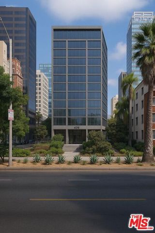 674 S Catalina Street, Los Angeles, CA 90005