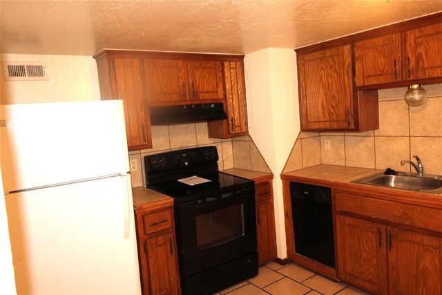 1901 E Lindsey Street 4B, Norman, OK 73071