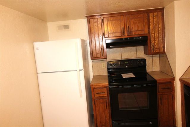 1901 E Lindsey Street 4B, Norman, OK 73071