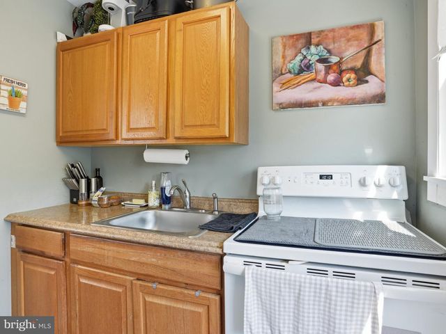 417 N HADDON AVE, Haddonfield, NJ 08033