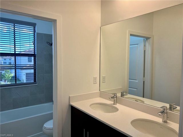 5653 Cerva LN, Ave Maria, FL 34142