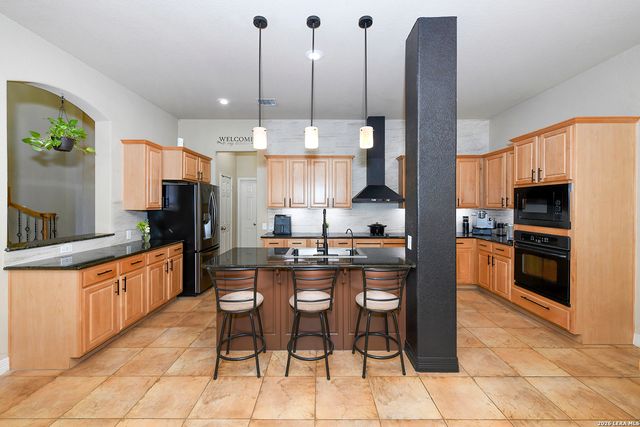 14 Gazelle Fld, San Antonio, TX 78258