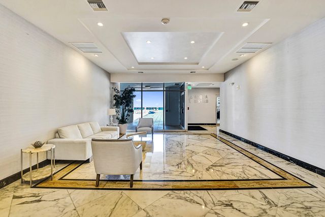 2751 S Ocean Drive 302s, Hollywood, FL 33019