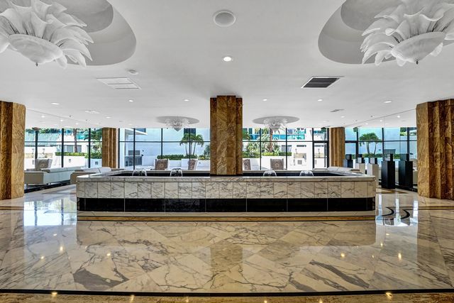 2751 S Ocean Drive 302s, Hollywood, FL 33019
