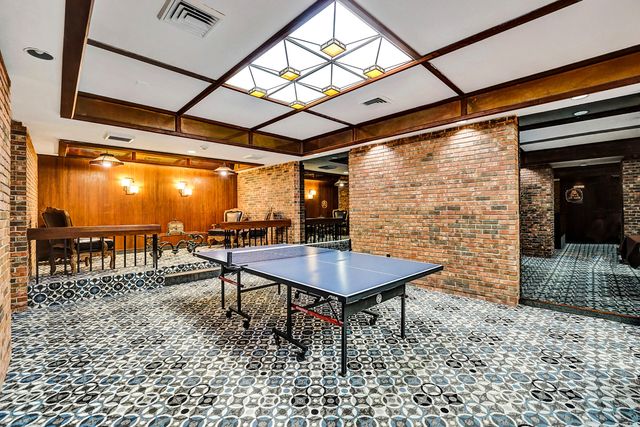 2751 S Ocean Drive 302s, Hollywood, FL 33019