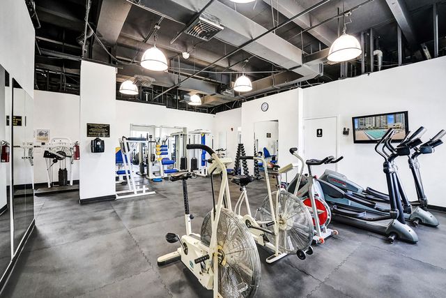 2751 S Ocean Drive 302s, Hollywood, FL 33019