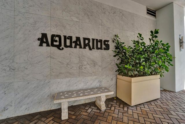 2751 S Ocean Drive 302s, Hollywood, FL 33019