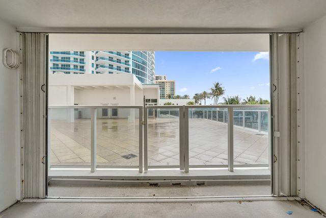 2751 S Ocean Drive 302s, Hollywood, FL 33019