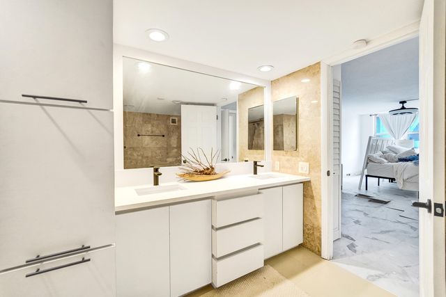 2751 S Ocean Drive 302s, Hollywood, FL 33019
