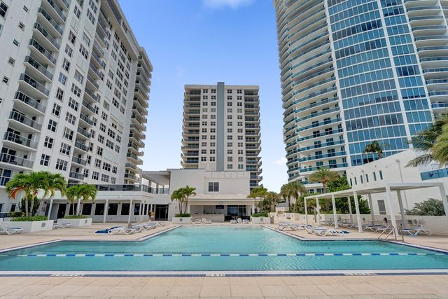 2751 S Ocean Drive 302s, Hollywood, FL 33019