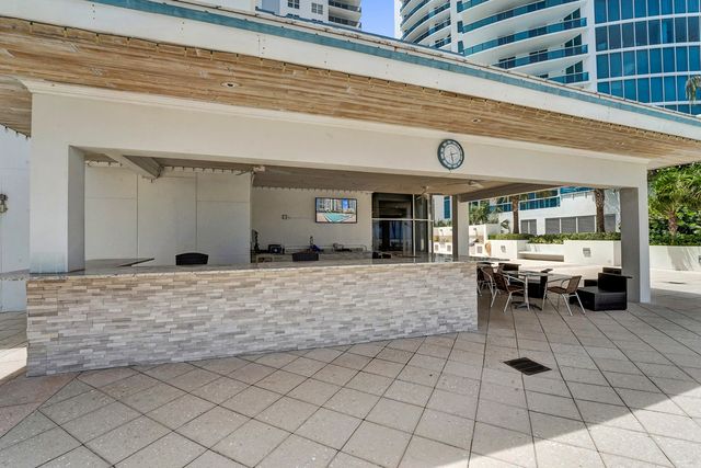 2751 S Ocean Drive 302s, Hollywood, FL 33019