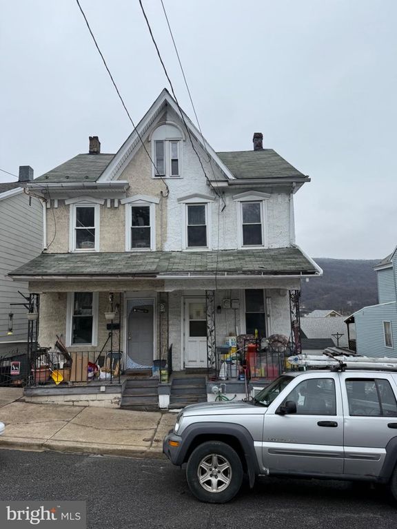 513 W MULBERRY ST, Shamokin, PA 17872