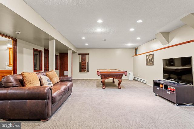 780 PANORAMA RD, Villanova, PA 19085