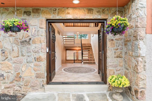 780 PANORAMA RD, Villanova, PA 19085