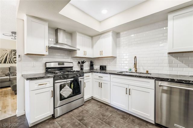 5576 West Rochelle Avenue 43C, Las Vegas, NV 89103
