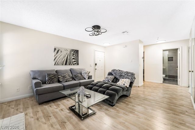 5576 West Rochelle Avenue 43C, Las Vegas, NV 89103