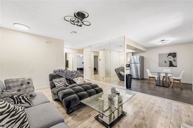 5576 West Rochelle Avenue 43C, Las Vegas, NV 89103