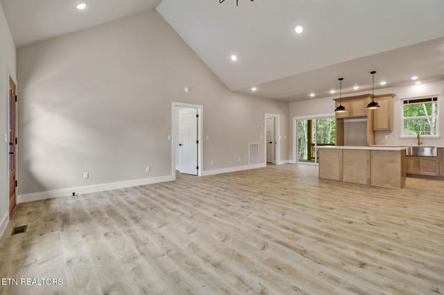 365 Annabelle Way, Jamestown, TN 38556