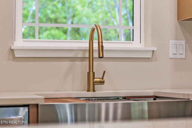 365 Annabelle Way, Jamestown, TN 38556