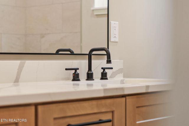 365 Annabelle Way, Jamestown, TN 38556