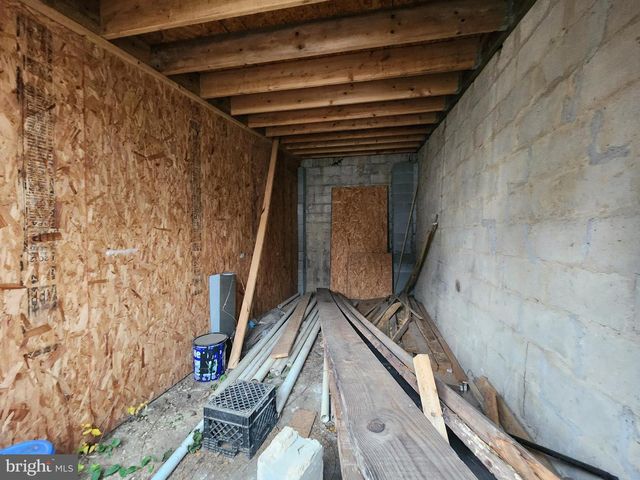 GARAGES BEHIND 3604 HOWARD PARK AVE, Baltimore, MD 21207