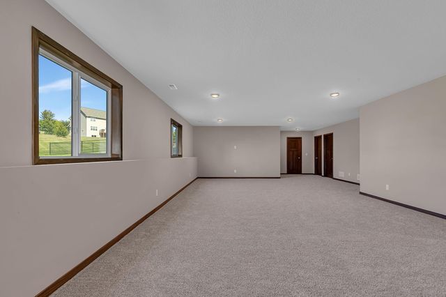 5869 Deer Street, Monticello, MN 55362