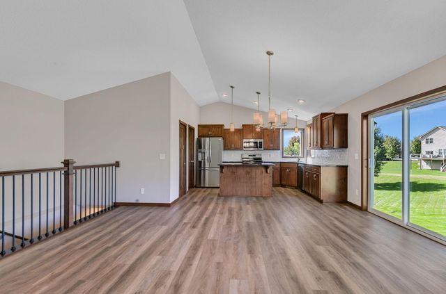 5869 Deer Street, Monticello, MN 55362