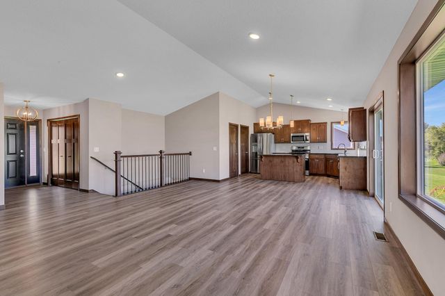 5869 Deer Street, Monticello, MN 55362