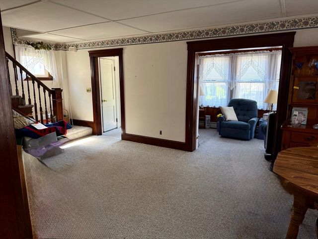 8 Lincoln Ct, Saugus, MA 01906