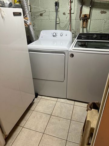 8 Lincoln Ct, Saugus, MA 01906