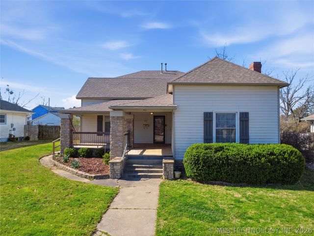 411 E 6th Street, Claremore, OK 74017