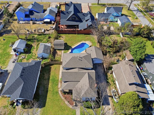 411 E 6th Street, Claremore, OK 74017