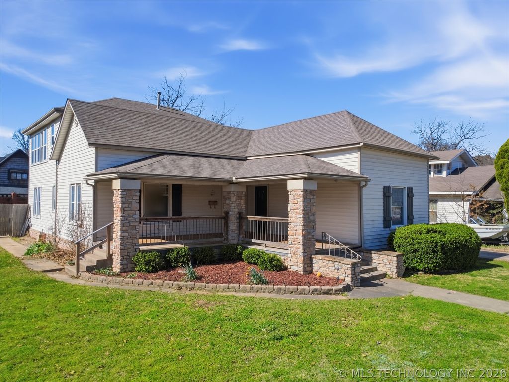 411 E 6th Street, Claremore, OK 74017
