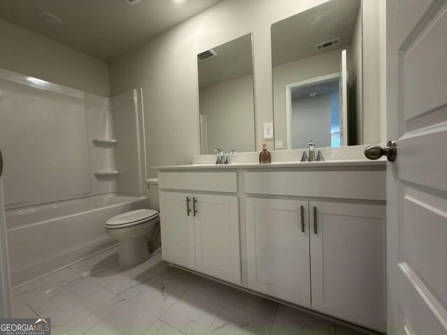 2414 Martin Spring Bend, Lawrenceville, GA 30045