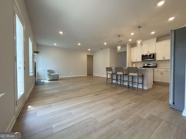 2414 Martin Spring Bend, Lawrenceville, GA 30045